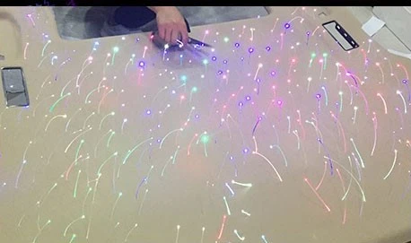 Cut the optical fiber (cut to about 10cm from the ceiling) 1
