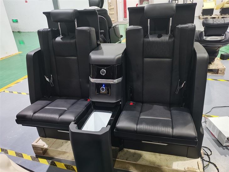 Luxus-Umrüstung von Van Hidden Folding Bar Sitzen für VITO V250 V260