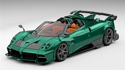Die offizielle Karte einer begrenzten Anzahl von 8 Pagani Huayra-Gedenkmodell...