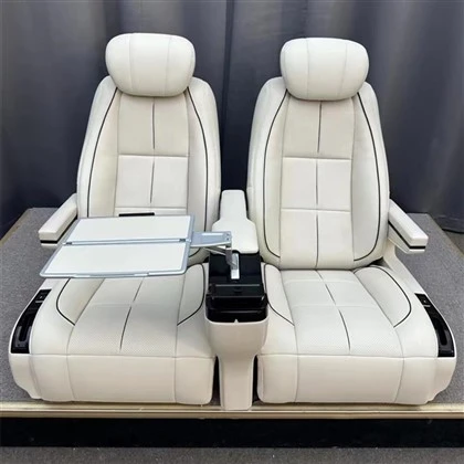 Doppelsitz mit Maybach-Tisch für den Nutzfahrzeugumbau
