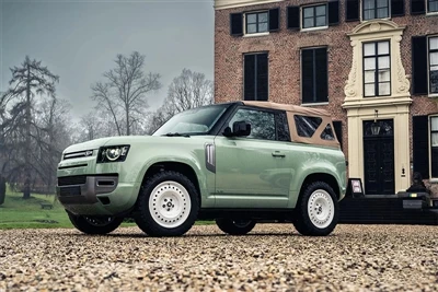 Modifiziertes Land Rover Defender Cabrio
