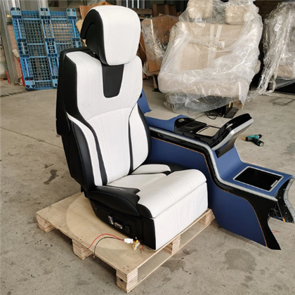 Luxuriöses Land Cruiser-Sitz-SUV-Upgrade im Innenraum